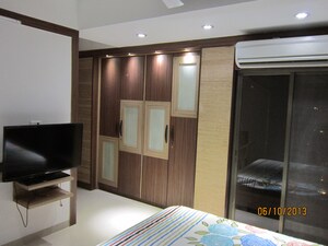 Bedroom in 3 BHK Apartment at Shankar Nagar – for Rent