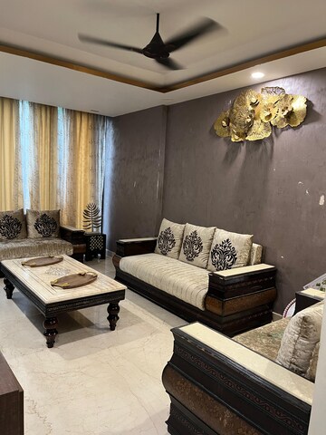 Living Room in 3 BHK Apartment at DLF Park Place, Sector 54 – for Sale