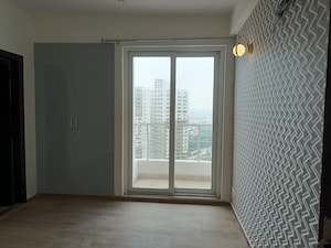 Room in 3 BHK Apartment at The 3C Lotus Panache, Sector 110 – for Rent