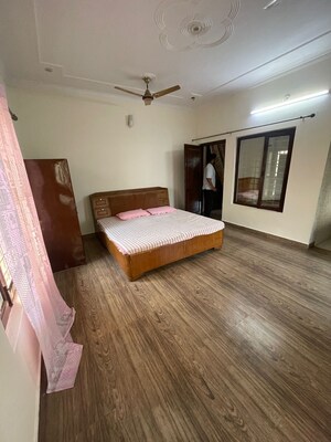 Bedroom in 2 BHK Builder Floor at Sahastradhara Road – for Rent
