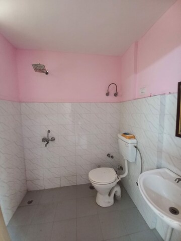 Bathroom in 2 BHK Apartment at Ninex RMG Residency, Sector 37c – for Rent