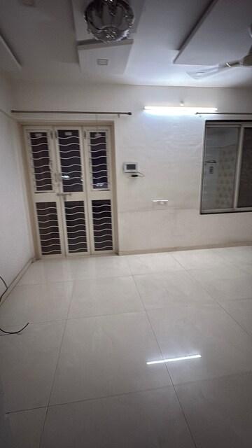 Room in 2 BHK Apartment at GK Silverland Residency Phase 3, Ravet – for Rent