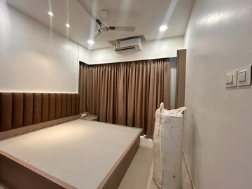 Master Bedroom in 1.5 BHK Apartment at Sheth Avante, Kanjurmarg West – for Rent