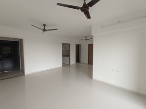 Room in 3 BHK Apartment at Continental Signature, Nerul Sector 17 – for Sale