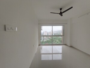 Room in 3 BHK Apartment at Continental Signature, Nerul Sector 17 – for Sale