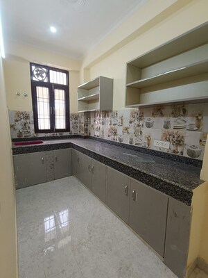 2 BHK Builder Floor For Rent in Chattarpur