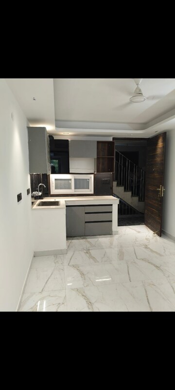 Kitchen in 1 BHK Builder Floor at Saket – for Rent