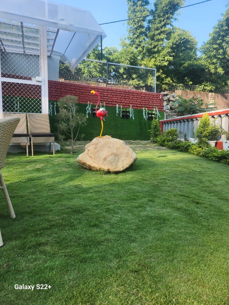 Garden, pacific-hills 5 Bedroom 3200 Sq.Ft. Penthouse In Kishanpur Dehradun 9283319