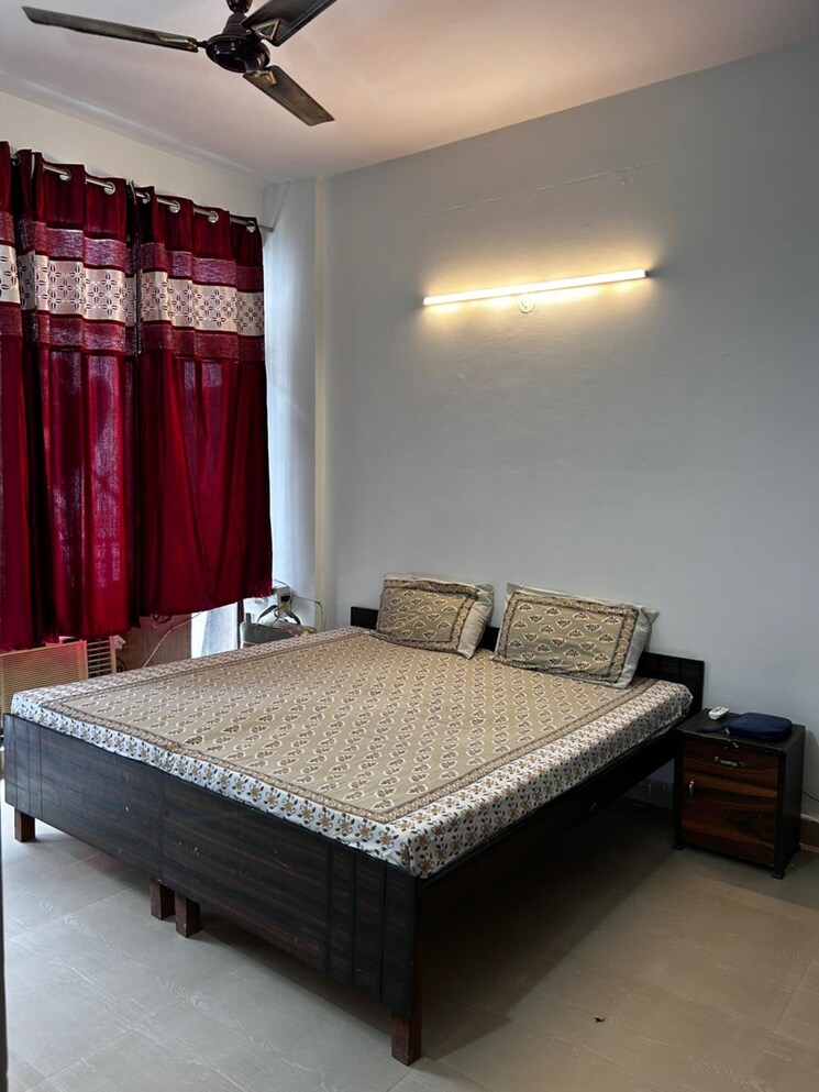Bedroom, vip-ashiana-homes 2 Bedroom 1200 Sq.Ft. Apartment In Vip Road Zirakpur 9283350
