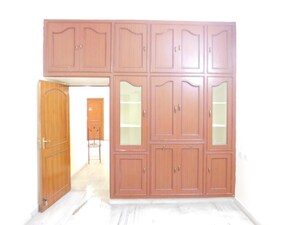Room in 5 BHK Villa at Madhapur – for Rent