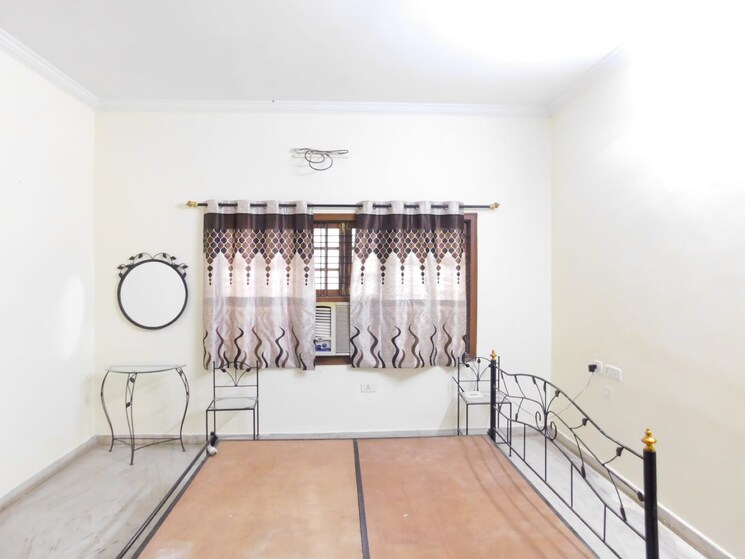 Room, madhapur 5 Bedroom 3000 Sq.Ft. Villa In Madhapur Hyderabad 9283377