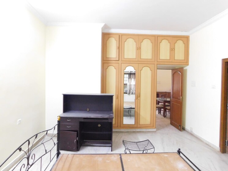 Room, madhapur 5 Bedroom 3000 Sq.Ft. Villa In Madhapur Hyderabad 9283377