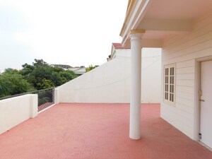 Balcony in 5 BHK Villa at Madhapur – for Rent