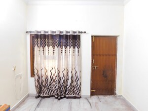 Room in 5 BHK Villa at Madhapur – for Rent