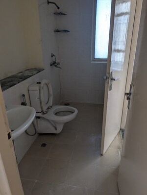 Bathroom in 3.5 BHK Apartment at Jaypee Greens Klassic Heights, Sector 134 – for Sale