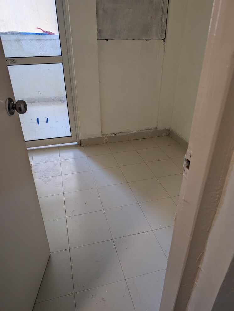 Balcony, jaypee-greens-klassic-heights 3.5 Bedroom 1670 Sq.Ft. Apartment In Sector 134 Noida 9283394