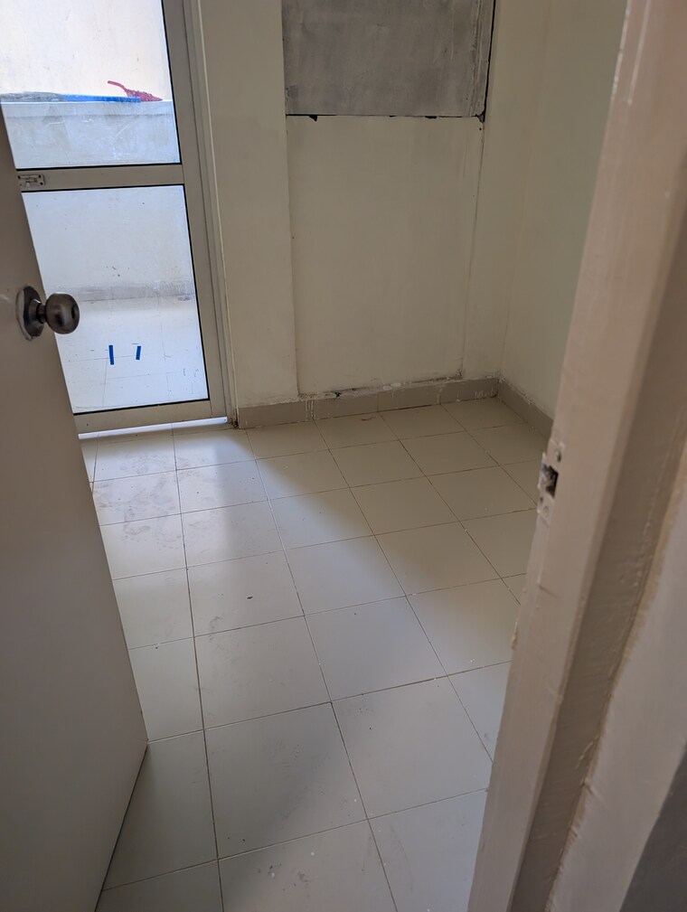 Balcony, jaypee-greens-klassic-heights 3.5 Bedroom 1670 Sq.Ft. Apartment In Sector 134 Noida 9283394