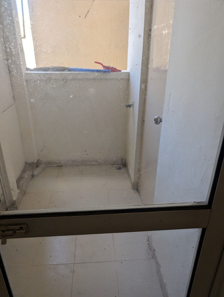 Balcony, jaypee-greens-klassic-heights 3.5 Bedroom 1670 Sq.Ft. Apartment In Sector 134 Noida 9283394