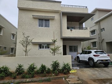 4 BHK Villa – Exterior View View at Tellapur - for Rent