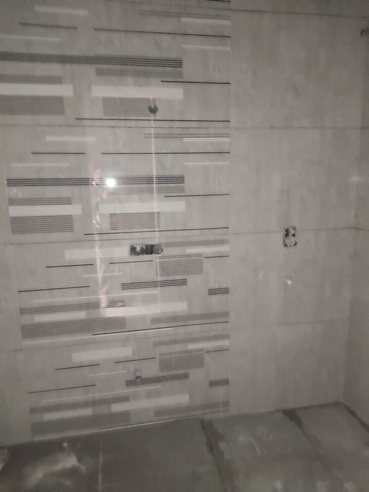 undefined, parklands 4 Bedroom 380 Sq.Yd. Builder Floor In Sector 85 Faridabad 9283399