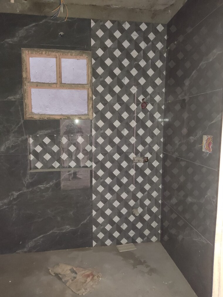 Bathroom, parklands 4 Bedroom 380 Sq.Yd. Builder Floor In Sector 85 Faridabad 9283399