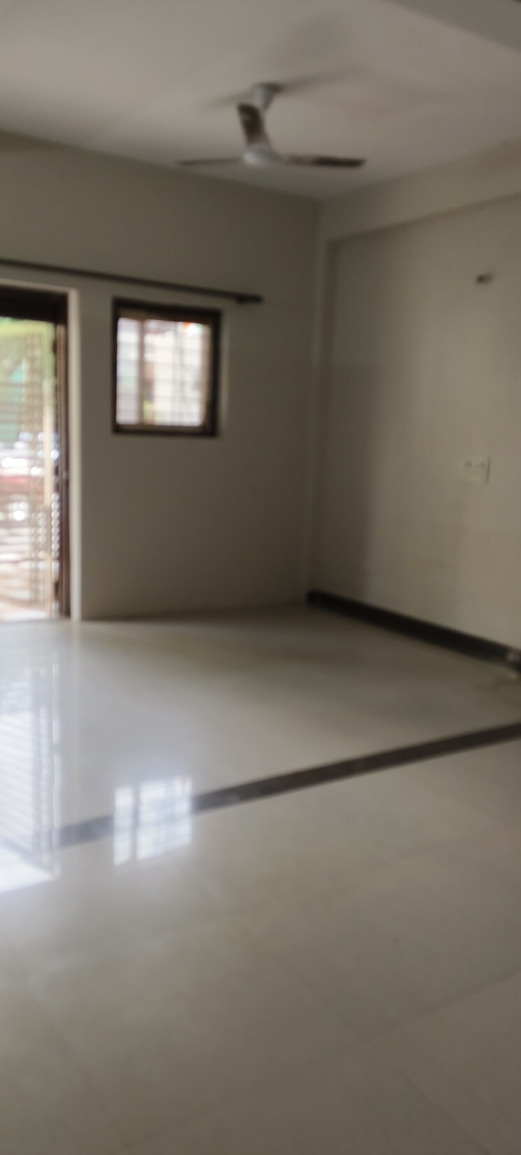 Room, rwa-apartments-sector-52 2 Bedroom 112 Sq.Mt. Villa In Sector 52 Noida 9283477