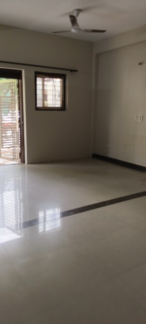 Room in 2 BHK Villa at RWA Apartments Sector 52, Sector 52 – for Rent