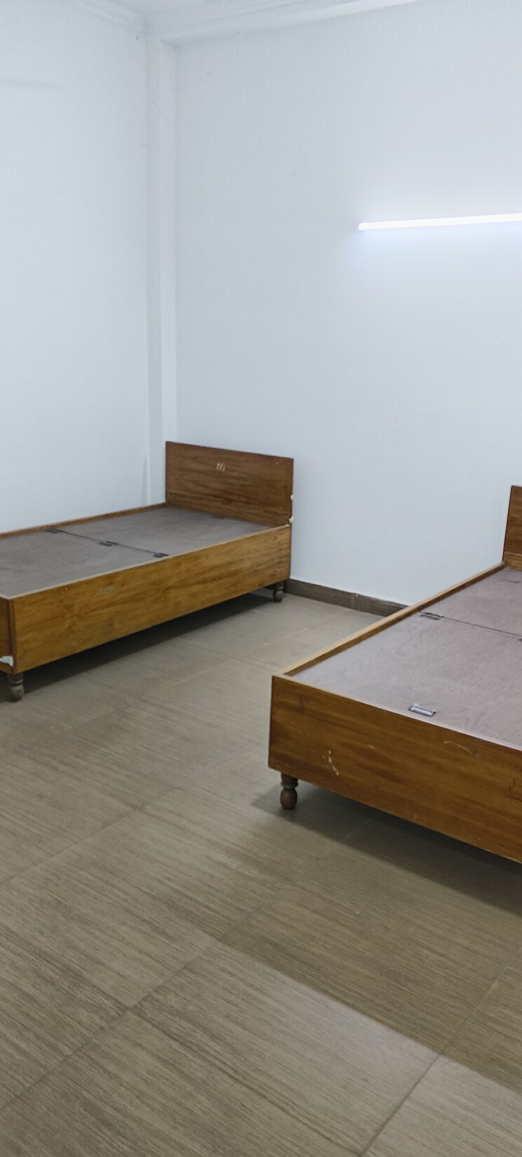 Room, rwa-apartments-sector-52 2 Bedroom 112 Sq.Mt. Villa In Sector 52 Noida 9283477