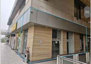  Showroom – Exterior View View at Good Earth City Center Mall, Sector 50 - for Rent