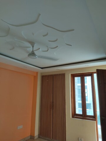 Room in 3 BHK Builder Floor at Parklands, Sector 85 – for Sale