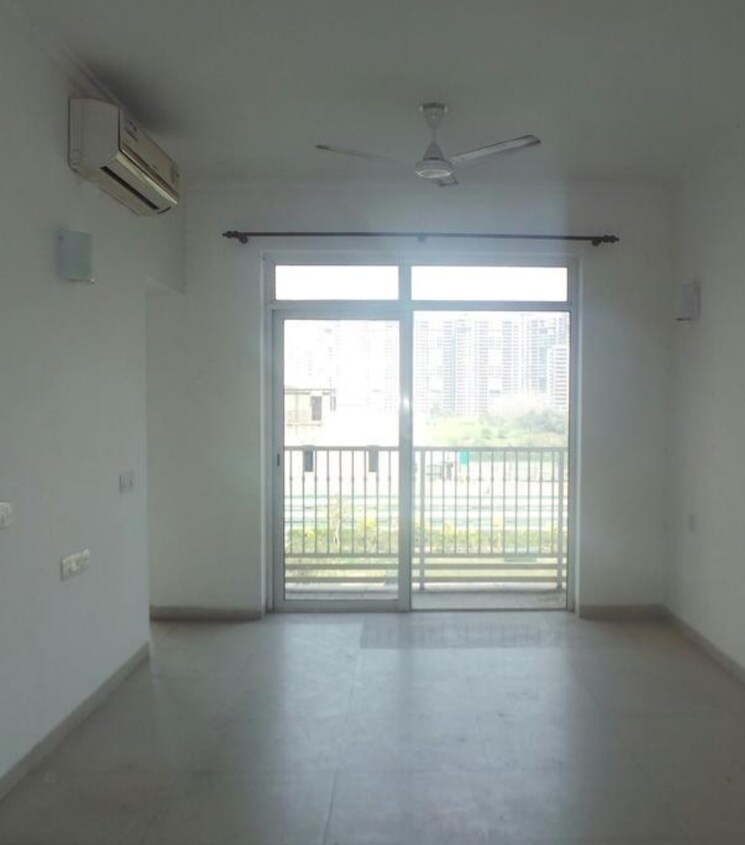 Room, hero-homes-phase-2 2 Bedroom 683 Sq.Ft. Apartment In Sector 104 Gurgaon 9283556