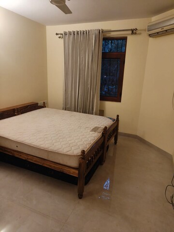 Bedroom in 3 BHK Apartment at Emmanuel Pearl, Rest House Road – for Rent