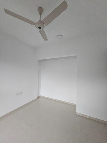 1 BHK Apartment For Rent in Raymond Ten X Habitat, Pokhran Road No Two