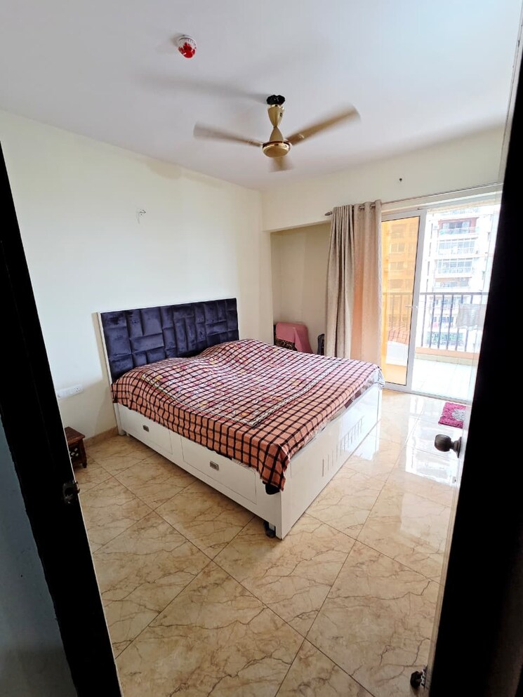 Bedroom, land-craft-golf-links-apartment-phase-2 3 Bedroom 2000 Sq.Ft. Apartment In Pandav Nagar Ghaziabad 9283579