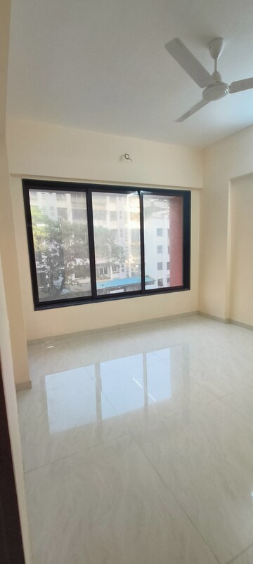 2.5 BHK Apartment For Rent in Borivali West