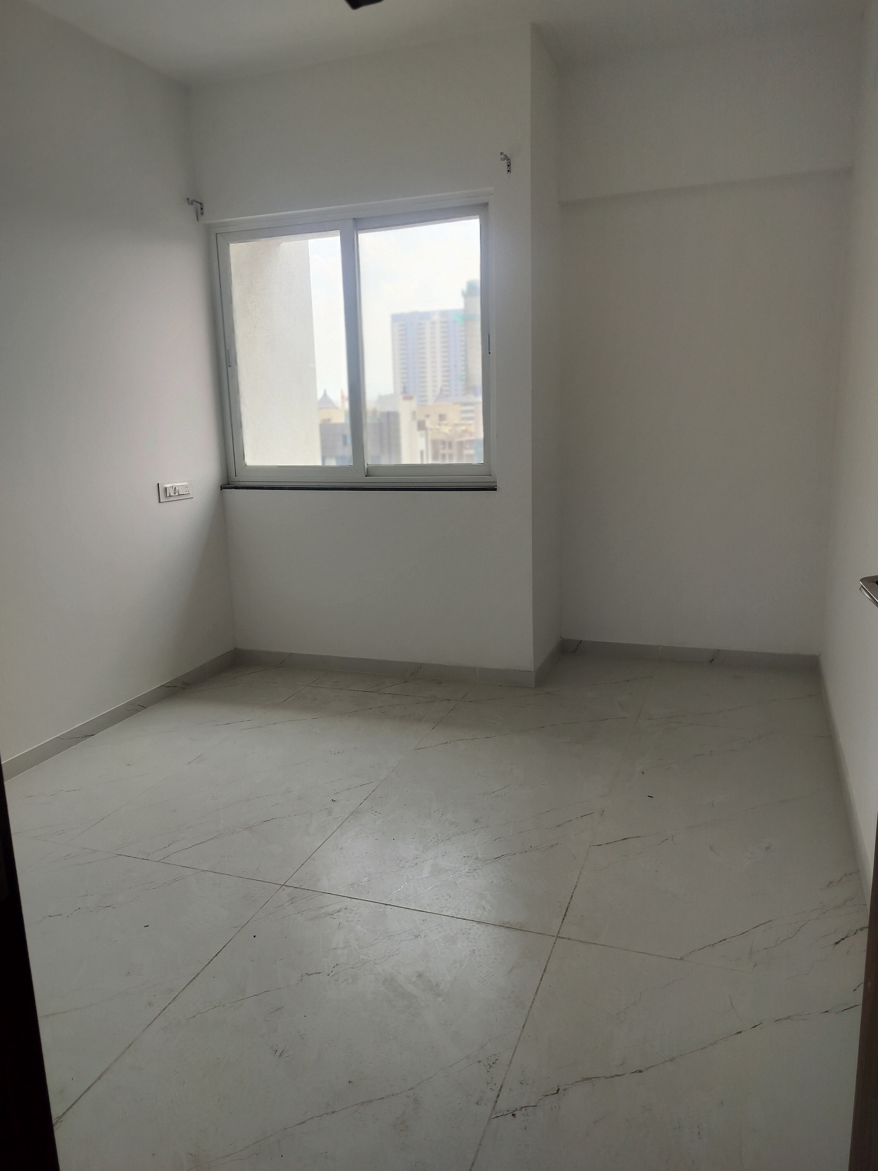 2 BHK Apartment For Rent in Pawar Riseonic