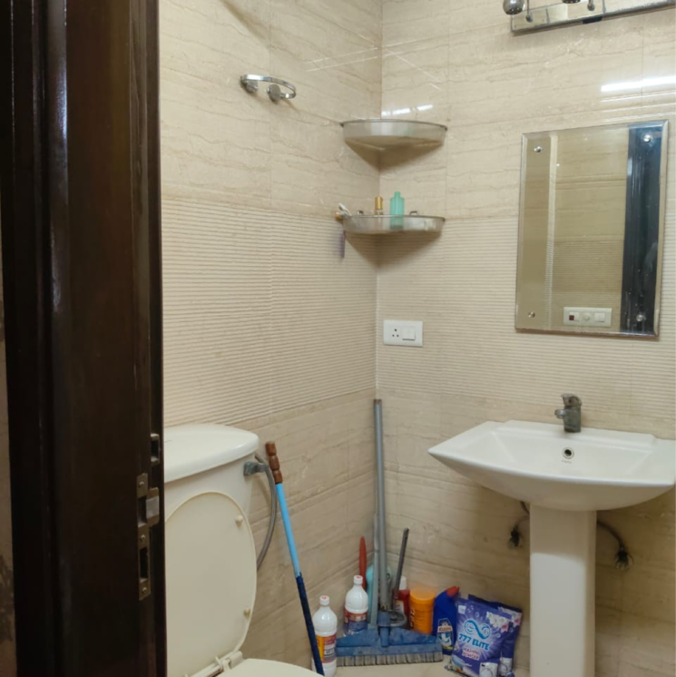 Bathroom, malviya nagar 2 Bedroom 1500 Sq.Ft. Builder Floor In Malviya Nagar Delhi 9283613