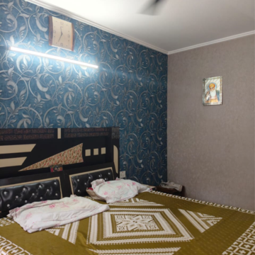 Bedroom in 2 BHK Builder Floor at Malviya Nagar – for Rent