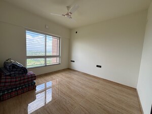 Room in 2 BHK Apartment at VTP Cygnus, Kharadi – for Rent