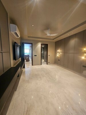 Room in 3 BHK Apartment at Saarrthi Success Square, Kothrud – for Sale