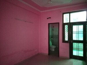 Room in 2 BHK Independent House at Sector 41 – for Rent