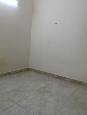 Room in 2 BHK Builder Floor at Govindpuri – for Rent