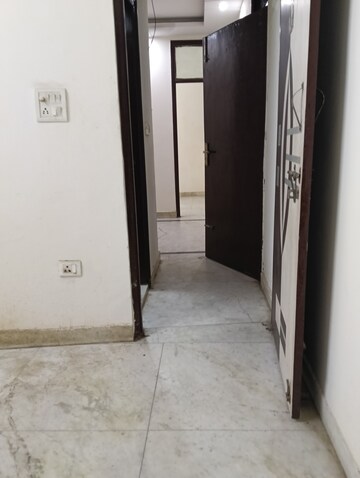 Building Lobby in 2 BHK Builder Floor at Govindpuri – for Rent