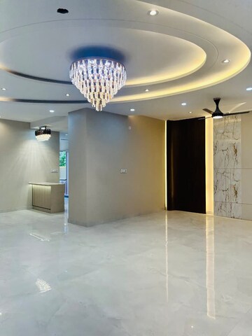 Living Room in 3 BHK Builder Floor at BPTP District 3, Sector 85 – for Sale