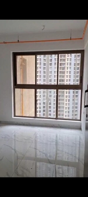 Room in 1 BHK Apartment at Raymond Ten X Habitat, Pokhran Road No Two – for Rent