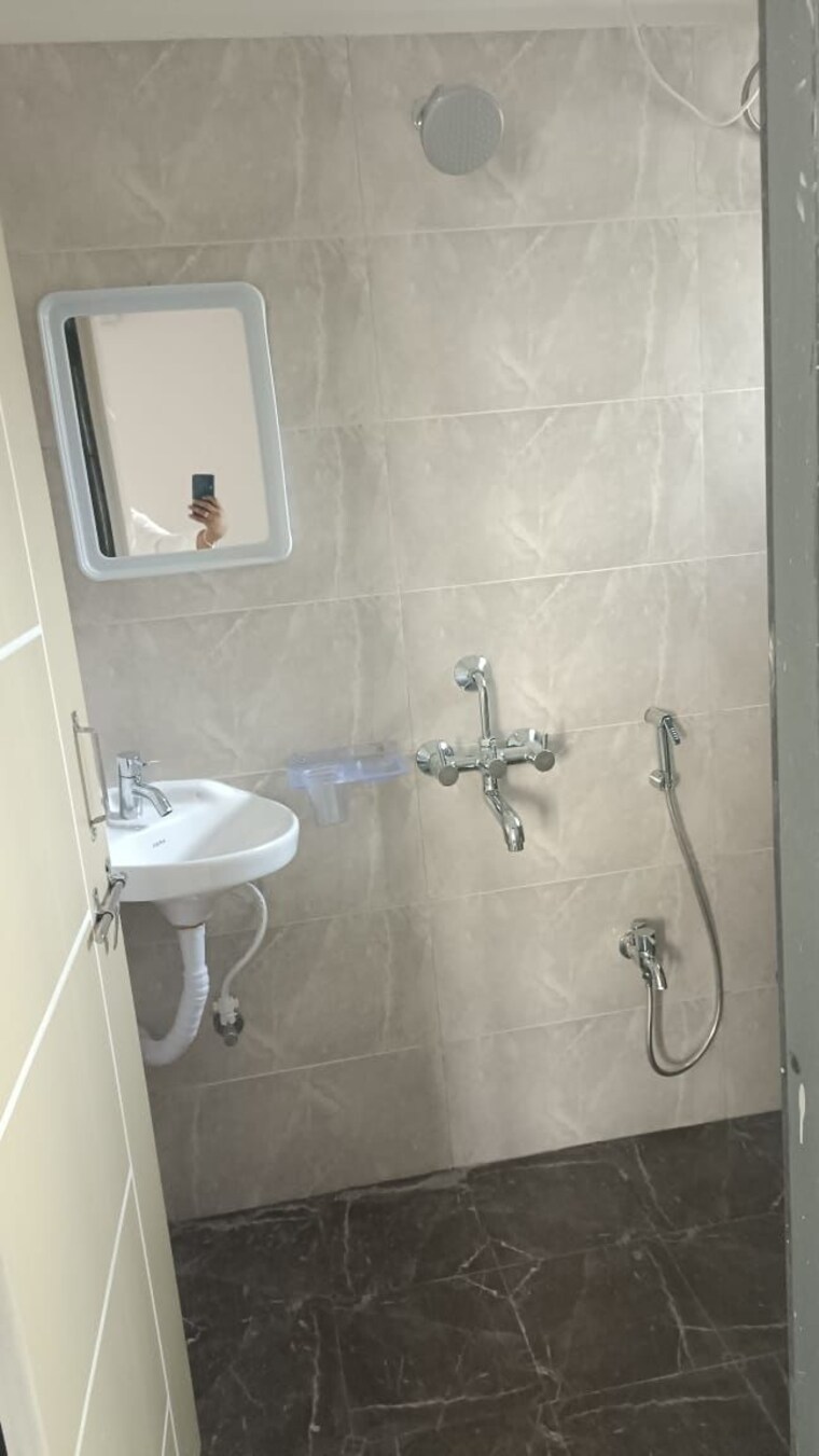 Bathroom, sri-nilayam-kondapur 1 Bedroom 750 Sq.Ft. Apartment In Kondapur Hyderabad 9283717