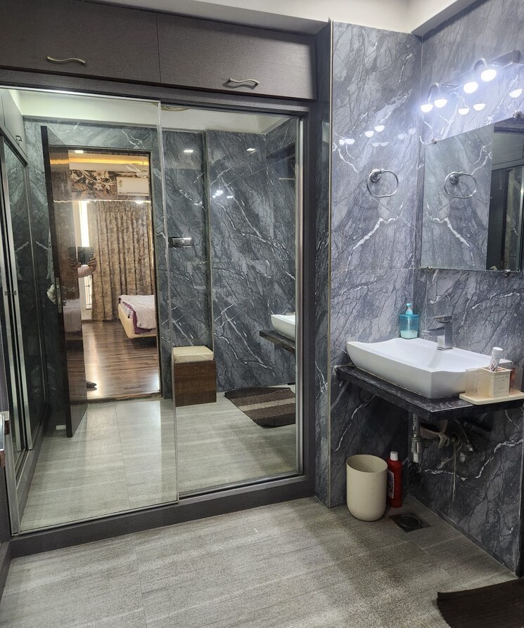  Parking, hiranandani-meadows 3 Bedroom 1500 Sq.Ft. Apartment In Manpada Thane 9283738