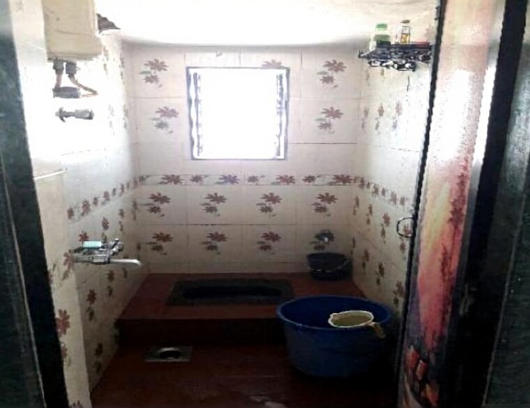 Bathroom, sheetal-shopping-centre 1 Bedroom 565 Sq.Ft. Apartment In Bhayandar East Thane 9281846