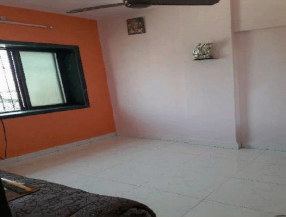 1 BHK + Pooja Room Apartment For Sale in Sheetal Shopping Centre