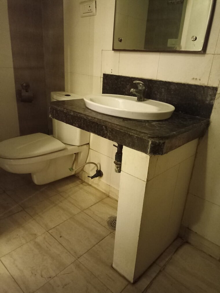 Attached Bathroom, sector 27 2 Bedroom 1325 Sq.Ft. Independent House In Sector 27 Noida 9283733